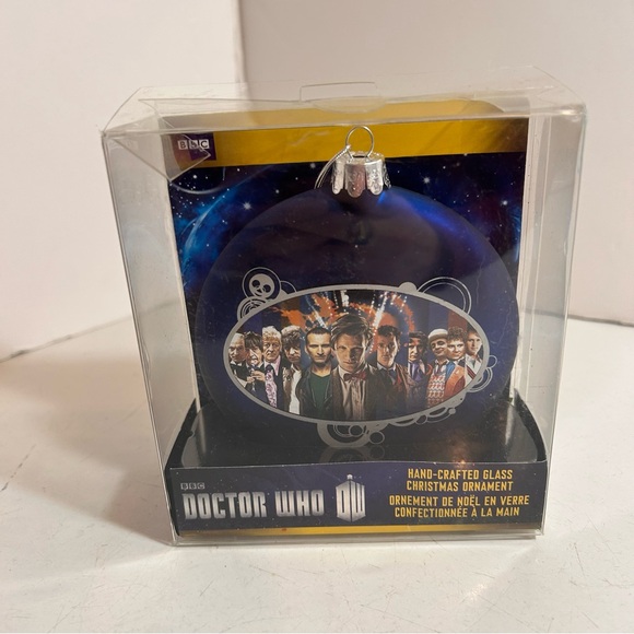 Dr. Who Other - Doctor‎ Who handcrafted glass Christmas tree ornament